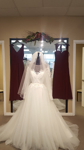 Bridal Shop «Sue Ames Bridal Outlet», reviews and photos, 202 N 10th St, Allentown, PA 18102, USA