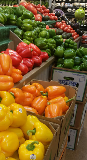 Grocery Store «Fresh Thyme Farmers Market- W. Des Moines», reviews and photos, 2900 University Ave, West Des Moines, IA 50266, USA