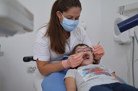 Зъболекар Д-р Ловчалиева