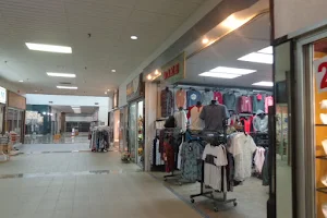 Centre d'Achat Brunswick Shopping Mall image