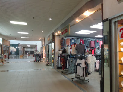 Centre d'Achat Brunswick Shopping Mall