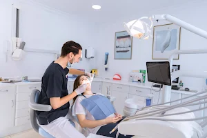Hutchinson Denture Clinic - Ballarat image