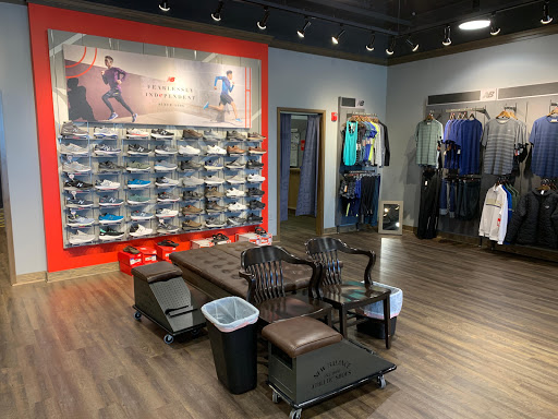 Running Store «New Balance St. Louis», reviews and photos, 11633 Olive Blvd, Creve Coeur, MO 63141, USA