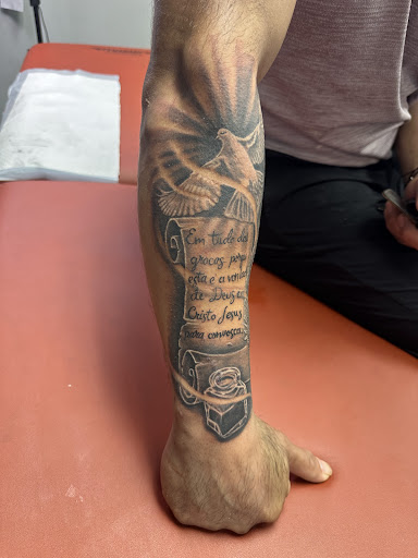 Explore hen tattoo ideas, creative tattoo ideas in Williamsburg, available at 315 underground INK LLC