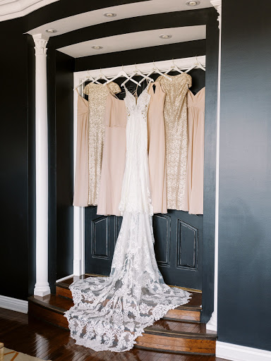 Bridal Shop «Bella Bridal Gallery», reviews and photos, 4301 Orchard Lake Rd Suite 190, West Bloomfield Township, MI 48323, USA