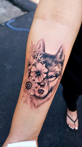 Explore filipino flag tattoo ideas, creative tattoo ideas in Miami, available at Glitterpoop Studios