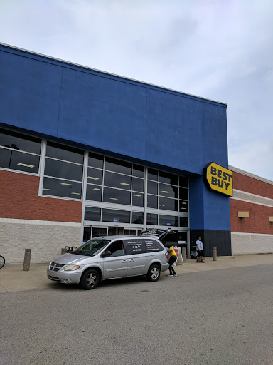 Electronics Store «Best Buy», reviews and photos, 5085 Shelbyville Rd, Louisville, KY 40207, USA