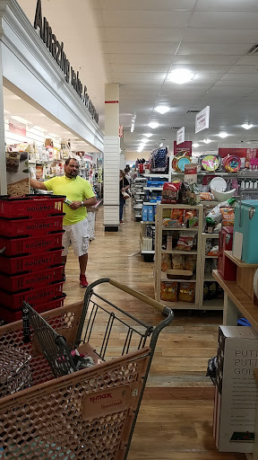 Furniture Store «HomeGoods», reviews and photos, 13580 SW 120th St, Miami, FL 33186, USA