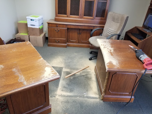 Moving Company «College Hunks Hauling Junk and Moving», reviews and photos, 1305 E Wakeham Ave, Santa Ana, CA 92705, USA