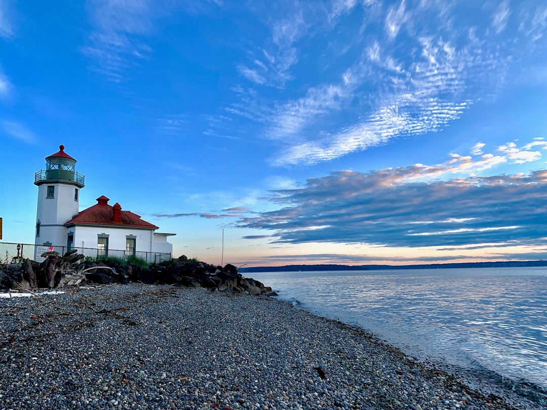 Alki Point Lighthouse