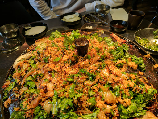 Shopping Mall «Cypress Village Shopping Center», reviews and photos, 14001 - 14271 Jeffrey Rd, Irvine, CA 92620, USA