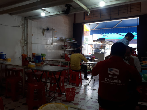 Quán Cơm Phần