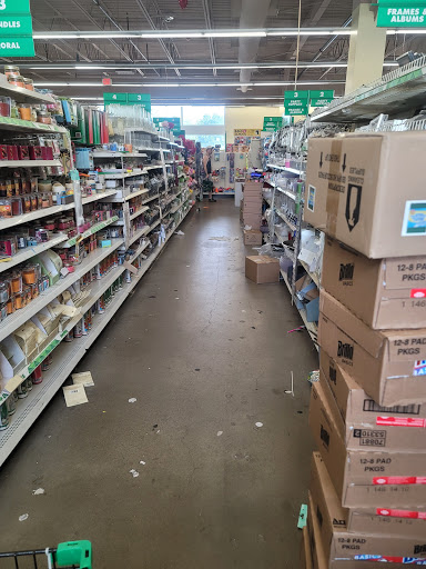 Dollar Store «Dollar Tree», reviews and photos, 806 Pelham Pkwy #4, Pelham, NY 10803, USA