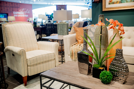 Furniture Store «La-Z-Boy Furniture Galleries», reviews and photos, 7070 SW Nyberg St, Tualatin, OR 97062, USA