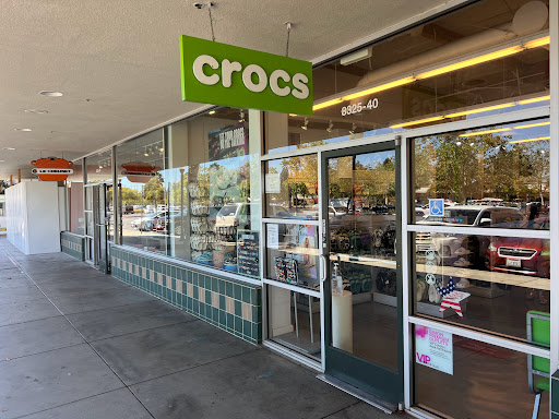 Shopping Mall «Gilroy Premium Outlets», reviews and photos, 681 Leavesley Rd, Gilroy, CA 95020, USA