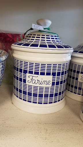 Thrift Store «Placer SPCA Thrift Store», reviews and photos, 931 Washington Blvd #107, Roseville, CA 95678, USA