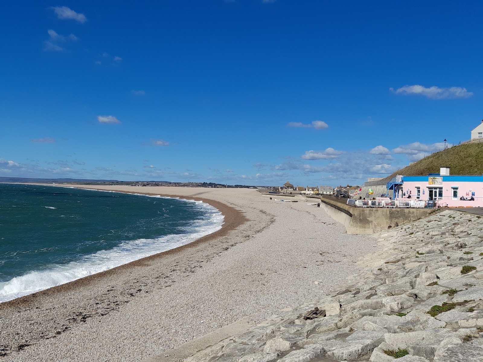 Foto af Chiswell beach med let sten overflade