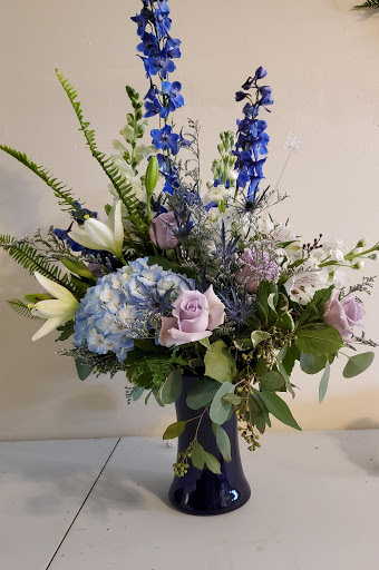 Florist «Shananne Cain Florist Inc», reviews and photos, 123 N Central Ave, Umatilla, FL 32784, USA