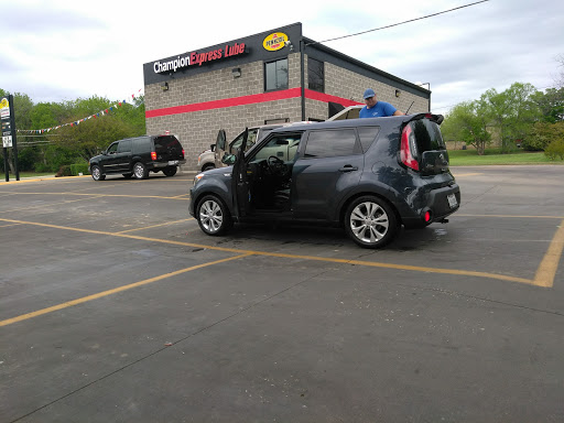 Car Wash «SuperShine Car Wash», reviews and photos, 600 N Carrier Pkwy, Grand Prairie, TX 75050, USA