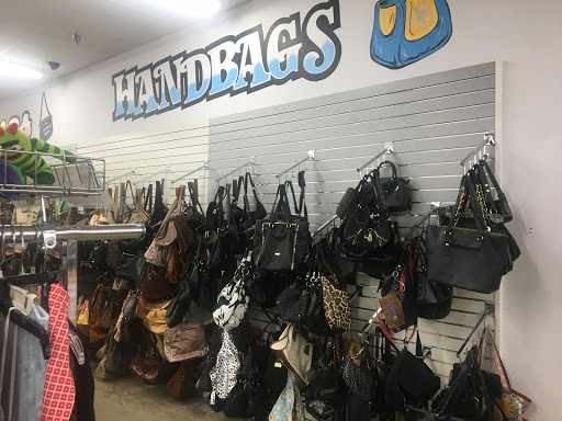 Thrift Store «St. Vincent de Paul Thrift Store and Donation Center», reviews and photos, 1065 Reading Rd, Mason, OH 45040, USA