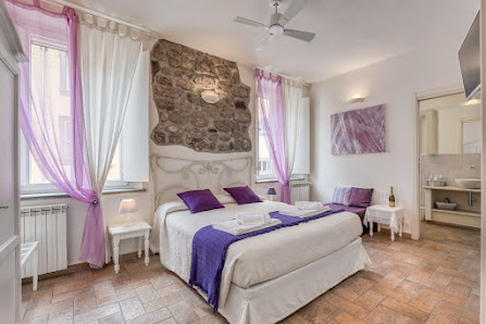 B&B Viterbo Antica Via San Tommaso, 73 Via San Pellegrino, 97, Via S. Orsola, 4, 01100 Viterbo VT, Italia