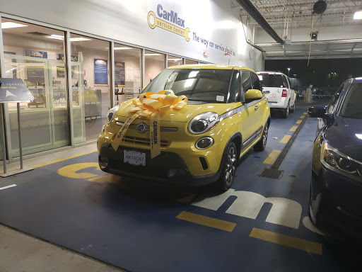 Used Car Dealer «CarMax», reviews and photos, 7180 N Palm Ave, Fresno, CA 93650, USA
