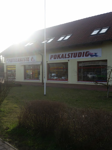 Futterkiste - Gewerbering unter Weißenfels, 