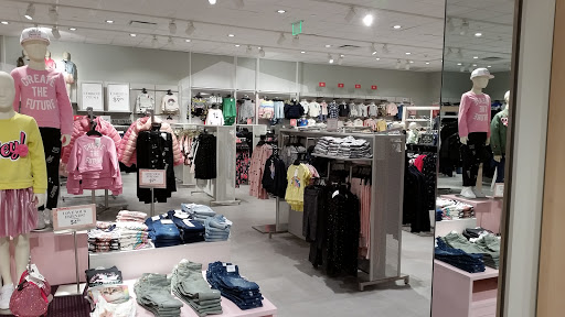 Outlet Mall «Tanger Outlet Westbrook», reviews and photos, 314 Flat Rock Pl, Westbrook, CT 06498, USA