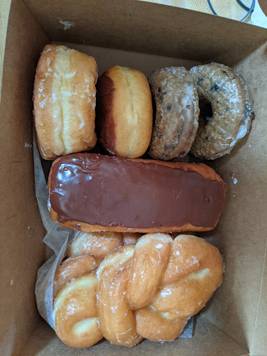 Donut Shop «Jolly Pirate Donuts», reviews and photos, 6689 E Main St, Reynoldsburg, OH 43068, USA