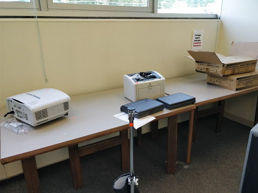 Surplus Store «The Public Surplus Store», reviews and photos, 6 Ahern Ln, Storrs, CT 06269, USA