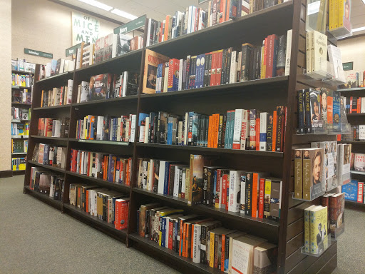 Book Store «Barnes & Noble», reviews and photos, 235 Union St, Waterbury, CT 06706, USA