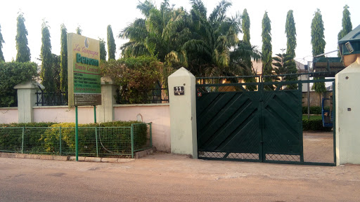 La campagne Benom Event Center, Opposite Panaf School, No. 11 Ethiopia Street, Barnawa, Kaduna, Nigeria, Medical Clinic, state Kaduna