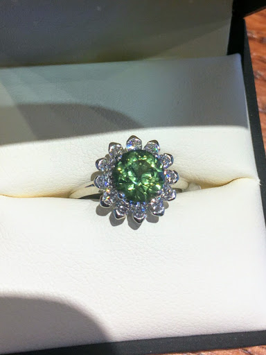 Jewelry Store «EraGem», reviews and photos, 12000 NE 8th St #101, Bellevue, WA 98005, USA