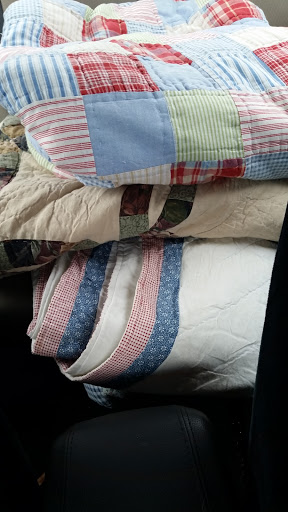 WhiteHouse SC Vintage Quilts, Chenille & Linens