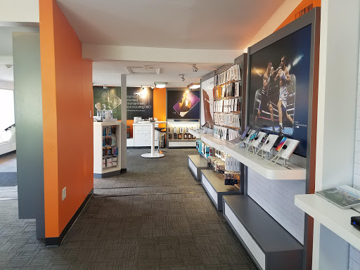 Cell Phone Store «AT&T Authorized Retailer», reviews and photos, 2 Bustleton Pike, Feasterville-Trevose, PA 19053, USA