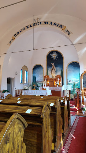 Balatonfenyvesi Szűz Mária szíve templom