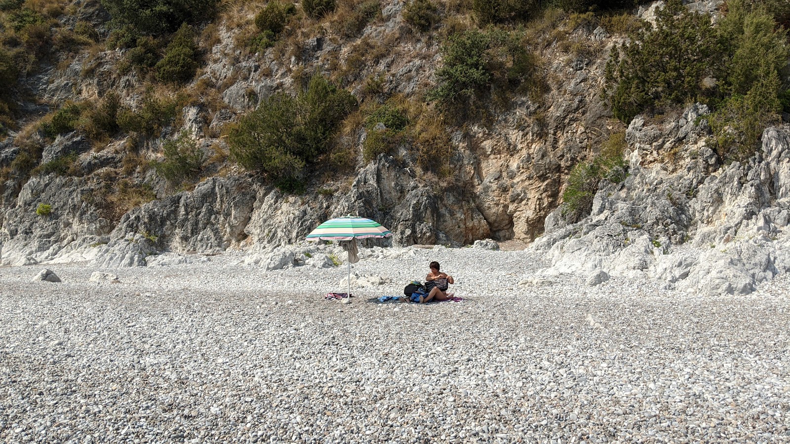 Fotografija Spiaggia della Sciabica II z ravna obala