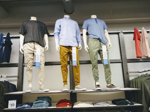 Clothing Store «Old Navy», reviews and photos, 7 Backus Ave, Danbury, CT 06810, USA