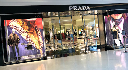 Shopping Mall «Beverly Center», reviews and photos, 8500 Beverly Blvd, Los Angeles, CA 90048, USA