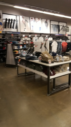 Clothing Store «Old Navy», reviews and photos, 30 International Dr S, Flanders, NJ 07836, USA