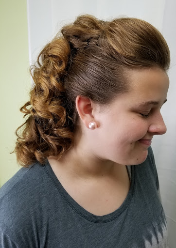 Beauty Salon «Celine Beauty Salon», reviews and photos, 116 S Main St, Highlands, TX 77562, USA