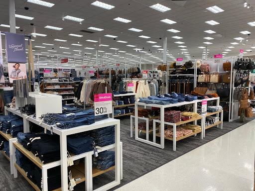 Shopping Mall «Bridgepointe Shopping Center», reviews and photos, Bridgepointe Pkwy, San Mateo, CA 94404, USA