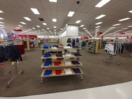 Department Store «Target», reviews and photos, 18000 Vernier Rd, Harper Woods, MI 48225, USA