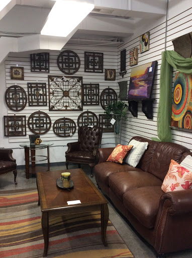 Thrift Store «Stuff Etc», reviews and photos, 2818 Commerce Dr, Coralville, IA 52241, USA