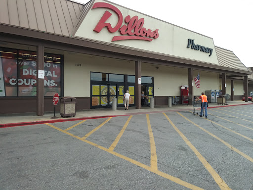 Grocery Store «Dillons», reviews and photos, 3020 E Douglas Ave, Wichita, KS 67214, USA