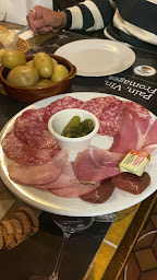 Photo n°62 de Pain Vin Fromages à Paris ()