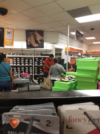 Department Store «JCPenney», reviews and photos, 6420 Pacific Blvd, Huntington Park, CA 90255, USA