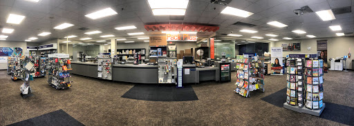 Print Shop «FedEx Office Print & Ship Center», reviews and photos, 76 W Dundee Rd, Buffalo Grove, IL 60089, USA
