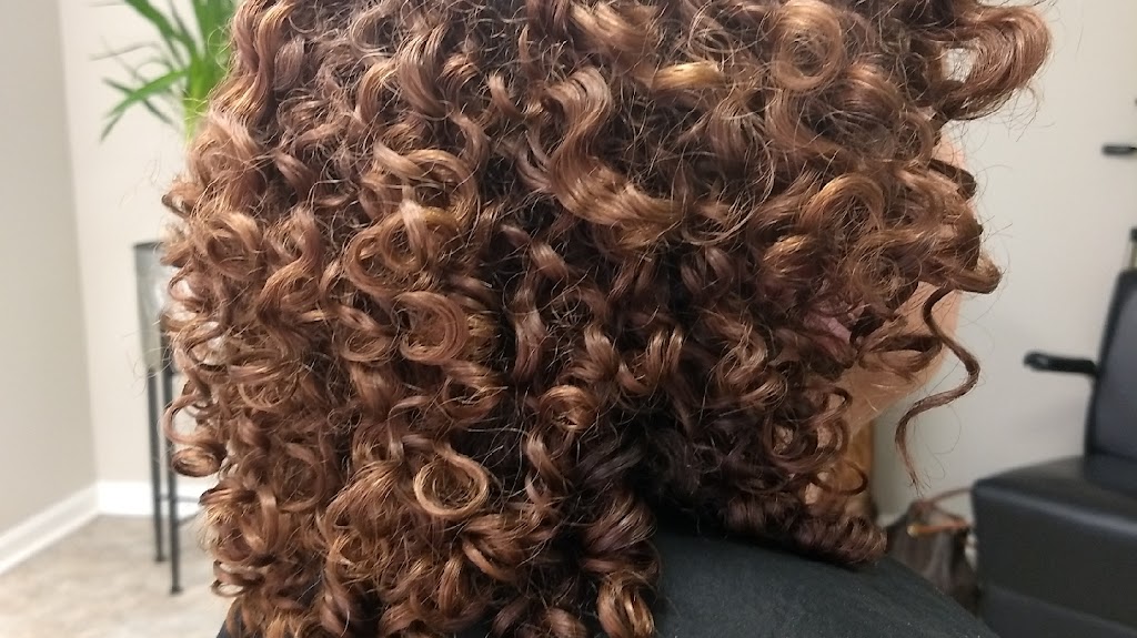 Quennie Simburger, Curl Specialist 31088