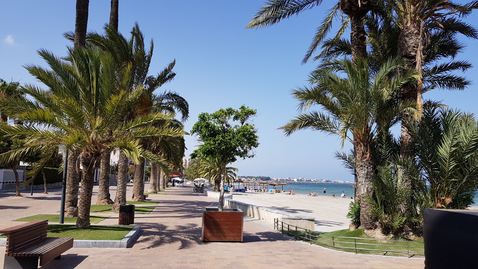 Foto von Playa de Colon mit kleine bucht